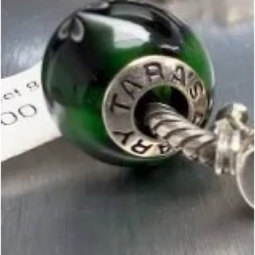 Authentic Tara’s Diary Dark Green/Black Sterling Clover Murano Glass Charm